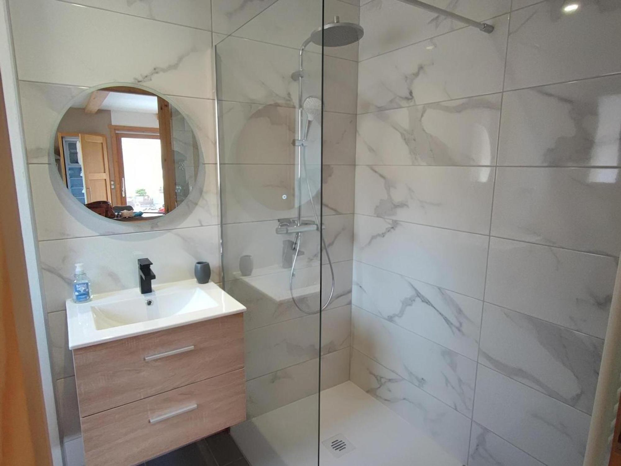 Duplex 2 Chambres Avec Grande Terrasse, Animaux Acceptes, A Samoens - Fr-1-642-77 Luaran gambar